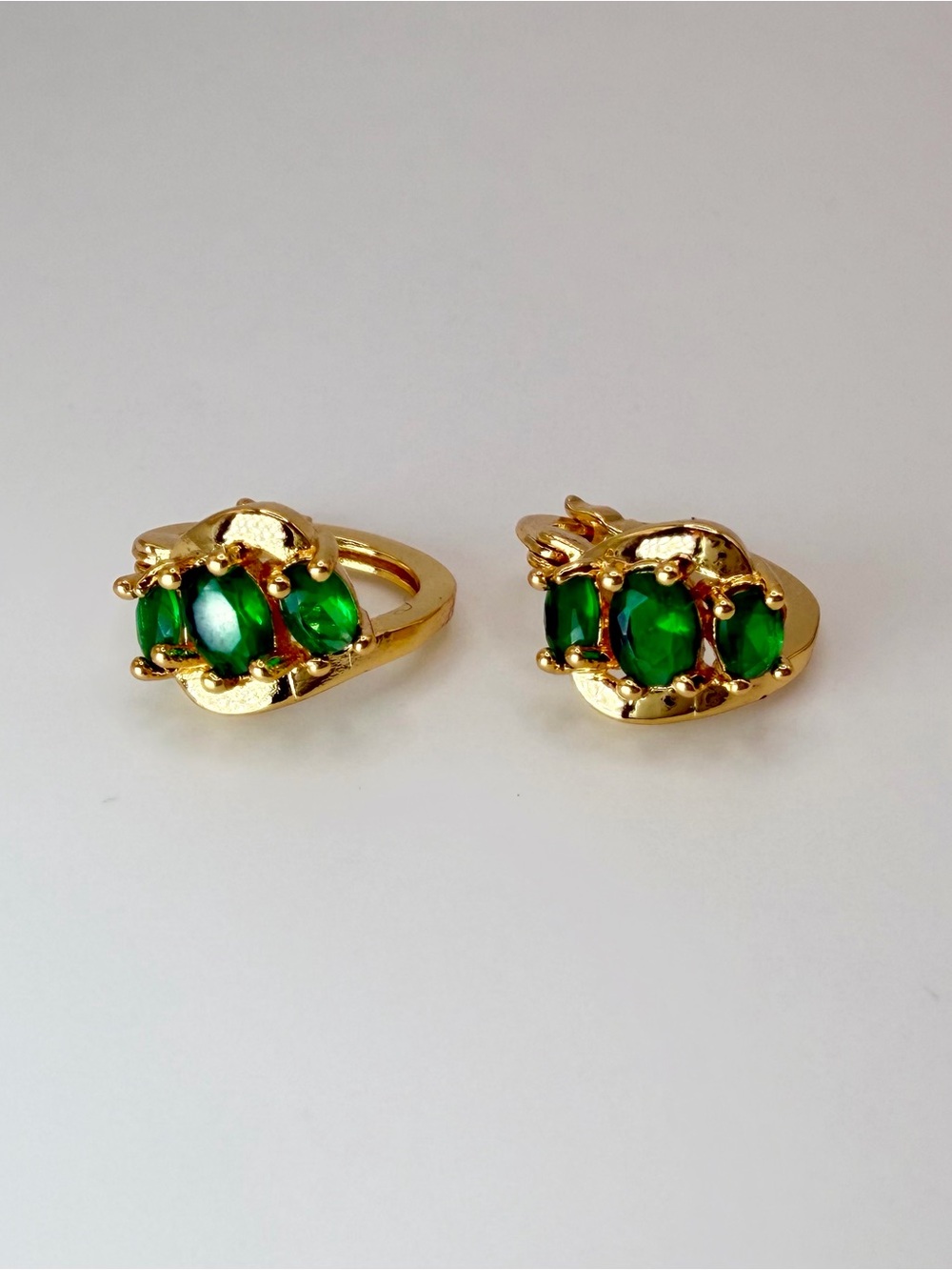 Hoop Earrings with Green Gemstones - Women Jewelry - Picture 4 of 6